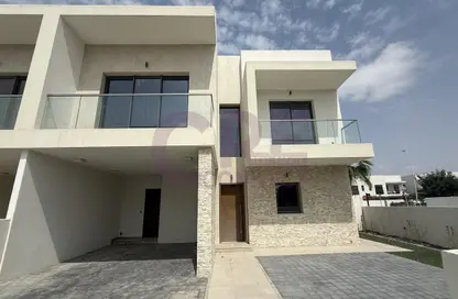 Villa - 4 Bedrooms - 5 Bathrooms for rent in Aspens - Yas Acres - Yas Island - Abu Dhabi