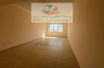 Apartment - 1 Bedroom - 2 Bathrooms for rent in Al Burj Tower - Al Khan Lagoon - Al Khan - Sharjah