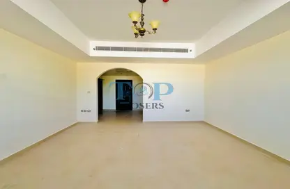 Apartment - 2 Bedrooms - 2 Bathrooms for rent in Civic Center - Al Jimi - Al Ain