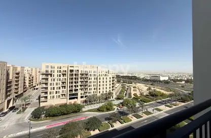 Apartment - 2 Bedrooms - 3 Bathrooms for sale in Hayat Boulevard-2B - Hayat Boulevard - Town Square - Dubai