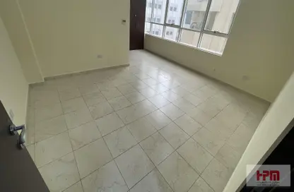 Apartment - 1 Bedroom - 2 Bathrooms for rent in Hamdan Street - Abu Dhabi