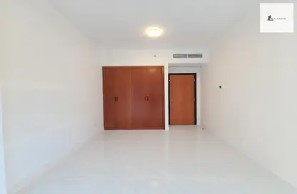 Apartment - 3 Bedrooms - 3 Bathrooms for rent in Mankhool 455 - Mankhool - Bur Dubai - Dubai