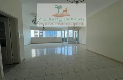 Apartment - 3 Bedrooms - 4 Bathrooms for rent in Safia Tower - Al Majaz 3 - Al Majaz - Sharjah