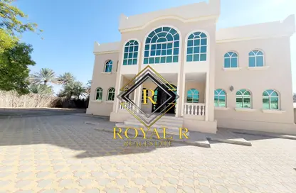 Villa - 4 Bedrooms - 6 Bathrooms for rent in Hai Al Qalaa - Al Jaheli - Al Ain