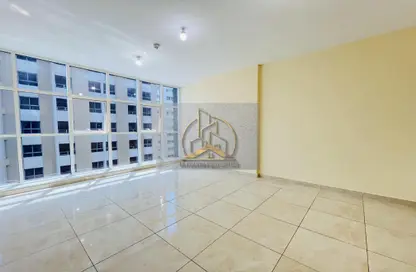 Apartment - 3 Bedrooms - 4 Bathrooms for rent in Hamdan Street - Abu Dhabi