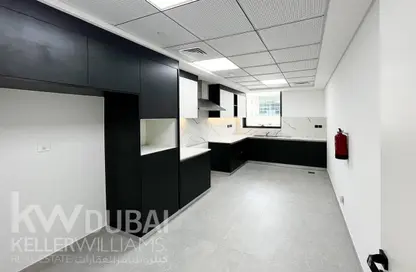 Apartment - 2 Bedrooms - 3 Bathrooms for rent in THE PEARL - Umm Hurair 2 - Umm Hurair - Dubai