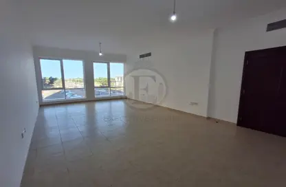 Apartment - 3 Bedrooms - 5 Bathrooms for rent in Al Reem Tower - Corniche Road - Abu Dhabi