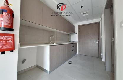 Apartment - 1 Bathroom for rent in Al Warsan 4 - Al Warsan - Dubai