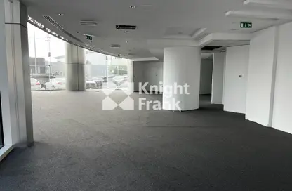 Retail - Studio for rent in Khalidiya Street - Al Khalidiya - Abu Dhabi