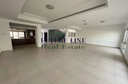 Villa - 5 Bedrooms - 5 Bathrooms for rent in Jumeirah 3 - Jumeirah - Dubai