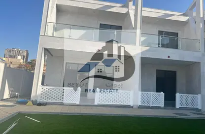 Villa - 3 Bedrooms - 4 Bathrooms for rent in Ajman Corniche Road - Ajman