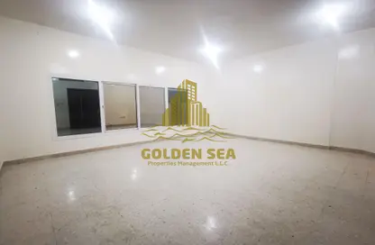 Apartment - 2 Bedrooms - 2 Bathrooms for rent in Khalidiya Tower - Khalidiya Street - Al Khalidiya - Abu Dhabi