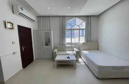 Apartment - Studio - 1 Bathroom for rent in Al Manaseer - Abu Dhabi