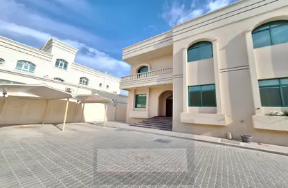 Villa - 6 Bedrooms - 6 Bathrooms for rent in Shakhbout City - Abu Dhabi