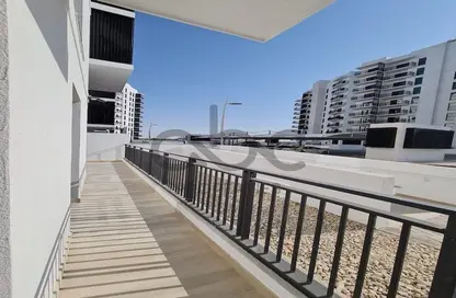 Apartment - 2 Bedrooms - 2 Bathrooms for sale in Waters Edge - Yas Island - Abu Dhabi