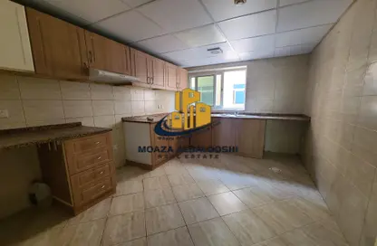 Apartment - 3 Bedrooms - 3 Bathrooms for rent in Muwaileh Commercial - Sharjah