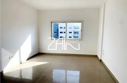 Apartment - 2 Bedrooms - 3 Bathrooms for sale in Tower 2 - Al Reef Downtown - Al Reef - Abu Dhabi