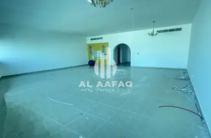 Apartment - 3 Bedrooms - 4 Bathrooms for rent in Bin Ham Towers - Al Taawun - Sharjah