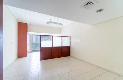 Apartment - 1 Bathroom for rent in Lake Terrace - JLT Cluster D - Jumeirah Lake Towers - Dubai