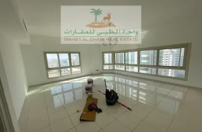 Apartment - 3 Bedrooms - 4 Bathrooms for rent in Al Majaz 1 - Al Majaz - Sharjah