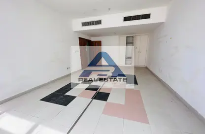 Apartment - 2 Bedrooms - 2 Bathrooms for rent in Hamdan Street - Abu Dhabi