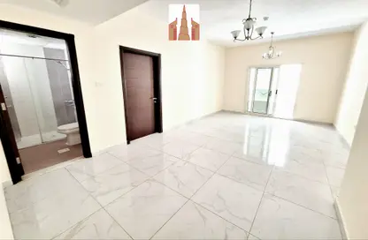 Apartment - 1 Bedroom - 2 Bathrooms for rent in AlFalah - Muwaileh Commercial - Sharjah