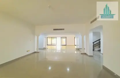 Villa - 4 Bedrooms - 4 Bathrooms for rent in Khalidiya Street - Al Khalidiya - Abu Dhabi