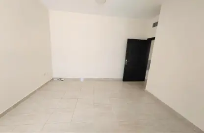 Apartment - 1 Bedroom - 1 Bathroom for rent in Muwailih Building - Muwaileh - Sharjah