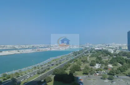 Apartment - 3 Bedrooms - 4 Bathrooms for rent in Corniche Road - Abu Dhabi