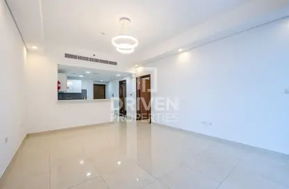 Apartment - 1 Bedroom - 2 Bathrooms for rent in Waves Tower - Business Bay - Dubai