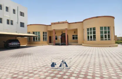 Villa - 4 Bedrooms - 5 Bathrooms for sale in Al Shamkha - Abu Dhabi