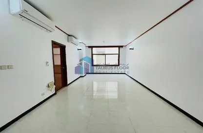 Apartment - 2 Bedrooms - 2 Bathrooms for rent in Al Muteena Building - Al Muteena - Deira - Dubai