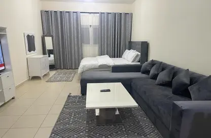 Apartment - 1 Bathroom for sale in Ajman Corniche Road - Ajman