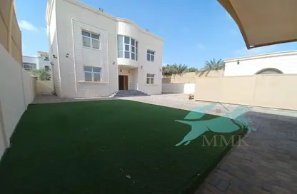 Villa - 3 Bedrooms - 7 Bathrooms for rent in Villa Compound - Khalifa City - Abu Dhabi