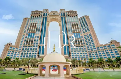 Apartment - 1 Bedroom - 2 Bathrooms for sale in Fairmont Marina Residences - The Marina - Abu Dhabi