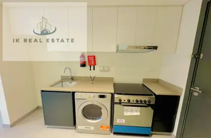 Apartment - 1 Bathroom for rent in East Village - Aljada - Sharjah