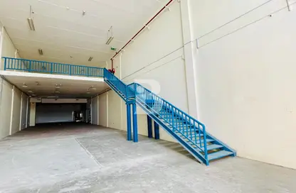 Warehouse - Studio - 2 Bathrooms for rent in Al Quoz 3 - Al Quoz - Dubai