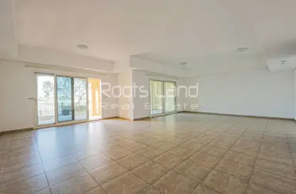 Townhouse - 2 Bedrooms - 4 Bathrooms for rent in Marina Residences 5 - Marina Residences - Palm Jumeirah - Dubai