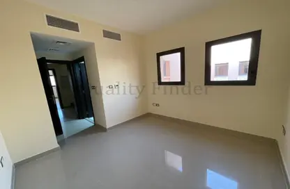 Villa - 2 Bedrooms - 3 Bathrooms for sale in Zone 8 - Hydra Village - Abu Dhabi