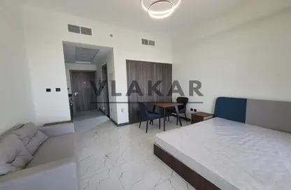 Apartment - 1 Bathroom for rent in Rukan Tower - Dubai Land - Dubai