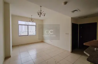 Apartment - 1 Bedroom - 1 Bathroom for sale in Mazaya 10B - Queue Point - Dubai Land - Dubai