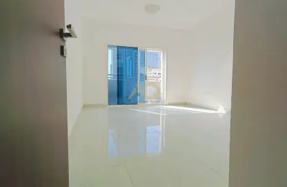 Apartment - 2 Bedrooms - 2 Bathrooms for rent in New Al Taawun Road - Al Taawun - Sharjah