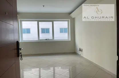 Apartment - 1 Bedroom - 1 Bathroom for rent in Jamal Al Ghurair Building - Mankhool - Bur Dubai - Dubai