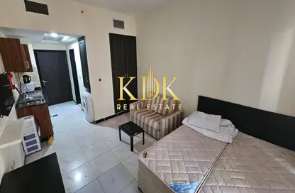 Apartment - 1 Bathroom for rent in Kensington Manor - Jumeirah Village Circle - Dubai