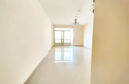 Apartment - 1 Bedroom - 2 Bathrooms for rent in Muwaileh 3 Building - Muwaileh - Sharjah