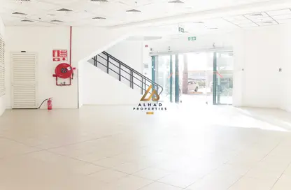 Retail - Studio for rent in DXB Tower - Sheikh Zayed Road - Dubai