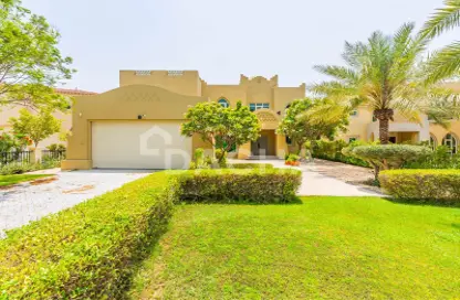 Villa - 4 Bedrooms - 5 Bathrooms for rent in Garden Hall - European Clusters - Jumeirah Islands - Dubai