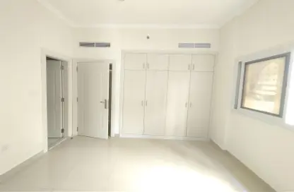 Apartment - 3 Bedrooms - 3 Bathrooms for rent in Muweileh Community - Muwaileh Commercial - Sharjah