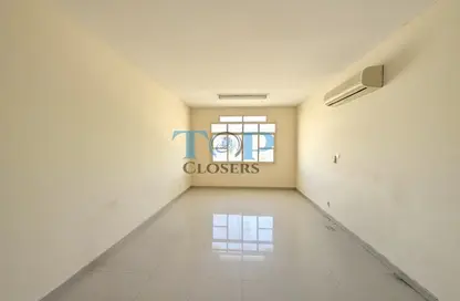 Apartment - 2 Bedrooms - 2 Bathrooms for rent in Central District - Al Ain