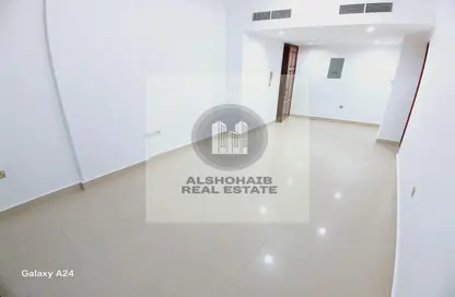 Apartment - 2 Bedrooms - 2 Bathrooms for rent in Al Nahyan Camp - Abu Dhabi